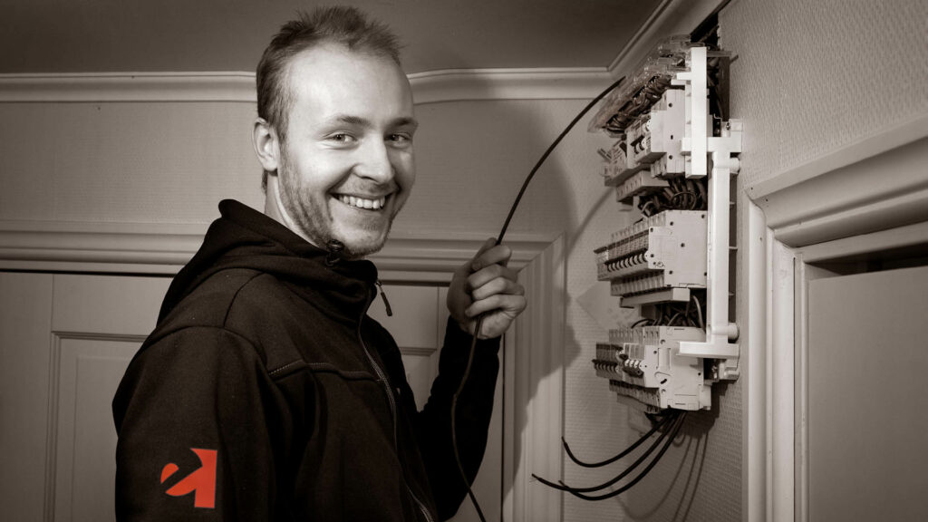 elektriker installerar elcentral i Helsingborg