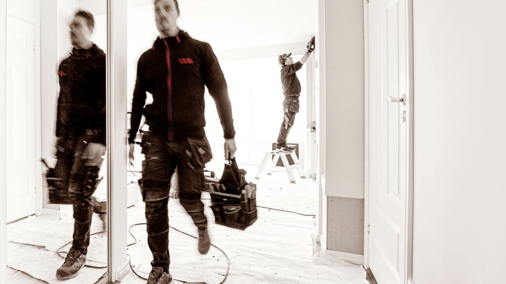 elektriker installerar elcentral i Helsingborg